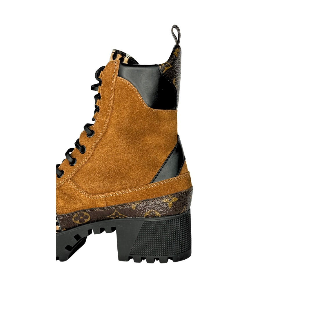 Louis Vuitton Laureate Desert Boots