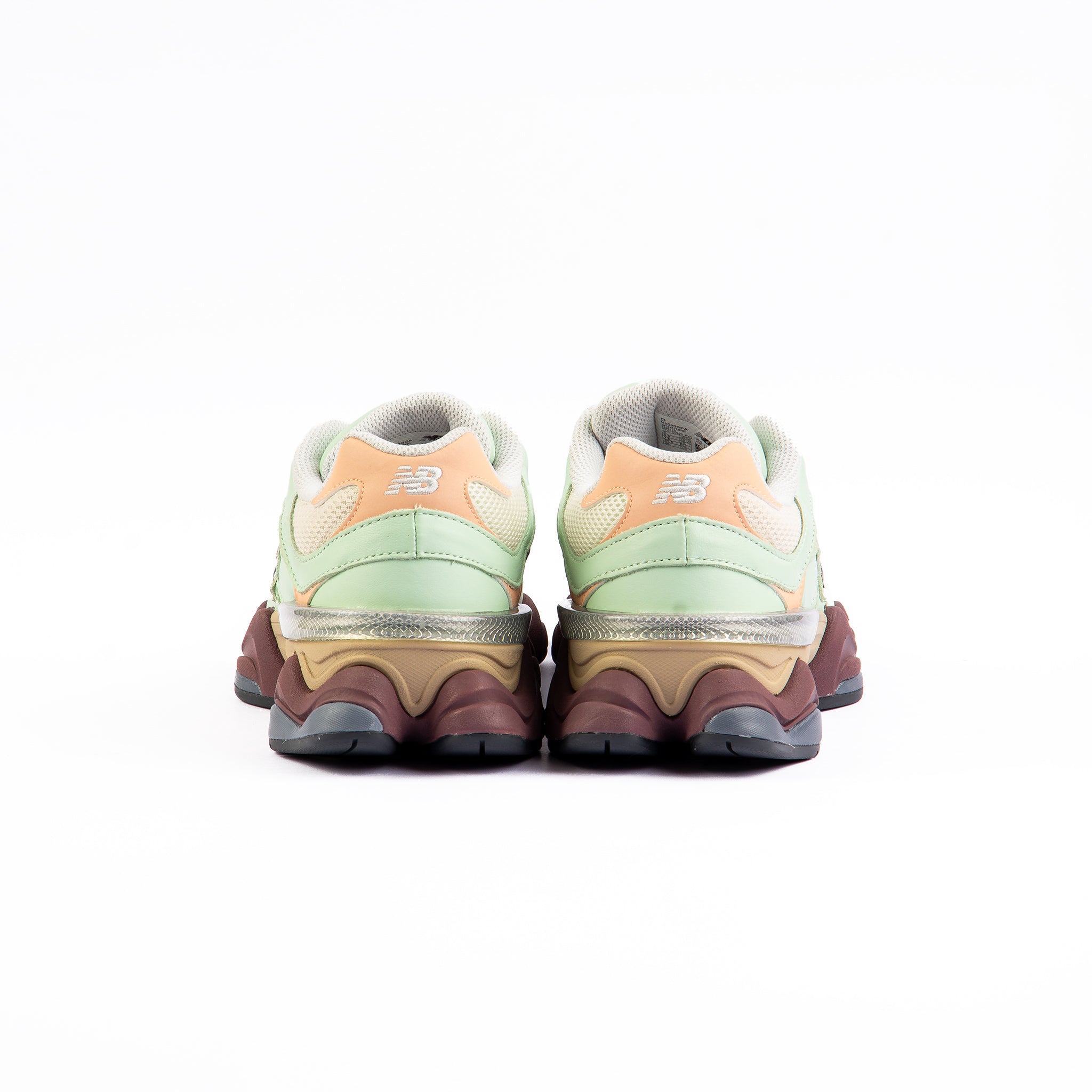 New Balance 9060 Clay Ash Sneakers