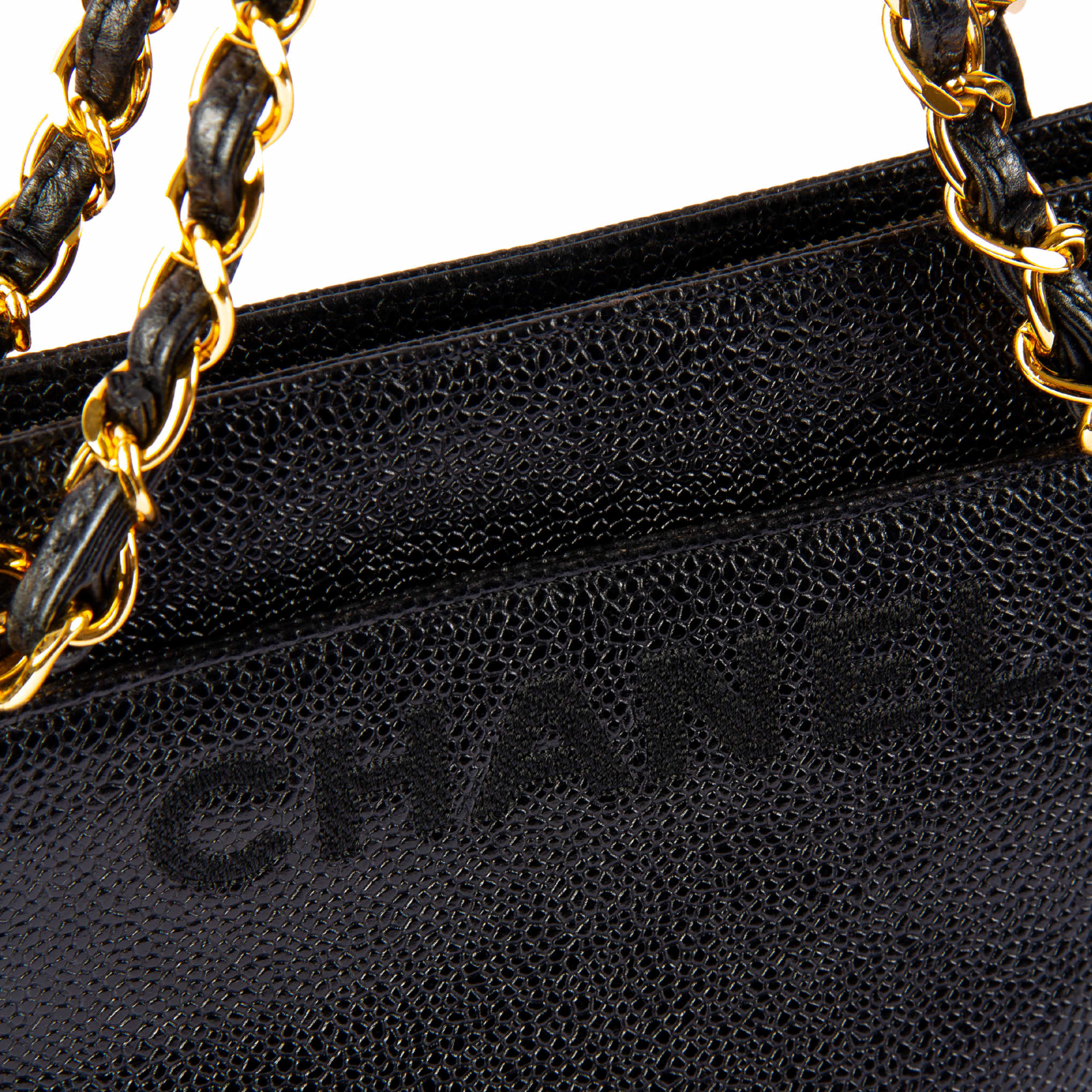 Chanel Caviar leather Logo Embroidered Chain Shoulder bag