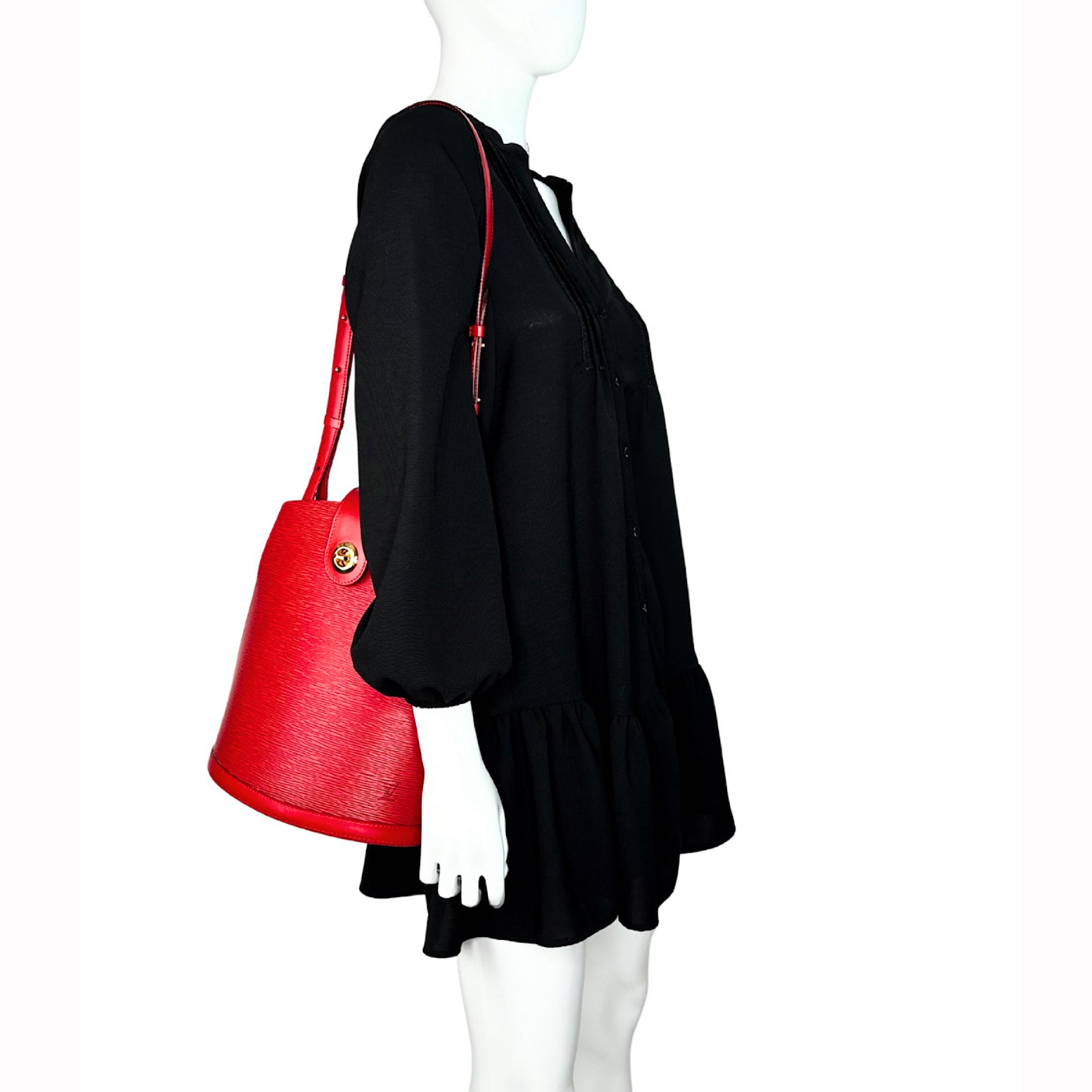 Louis Vuitton Cluny Shoulder Bag