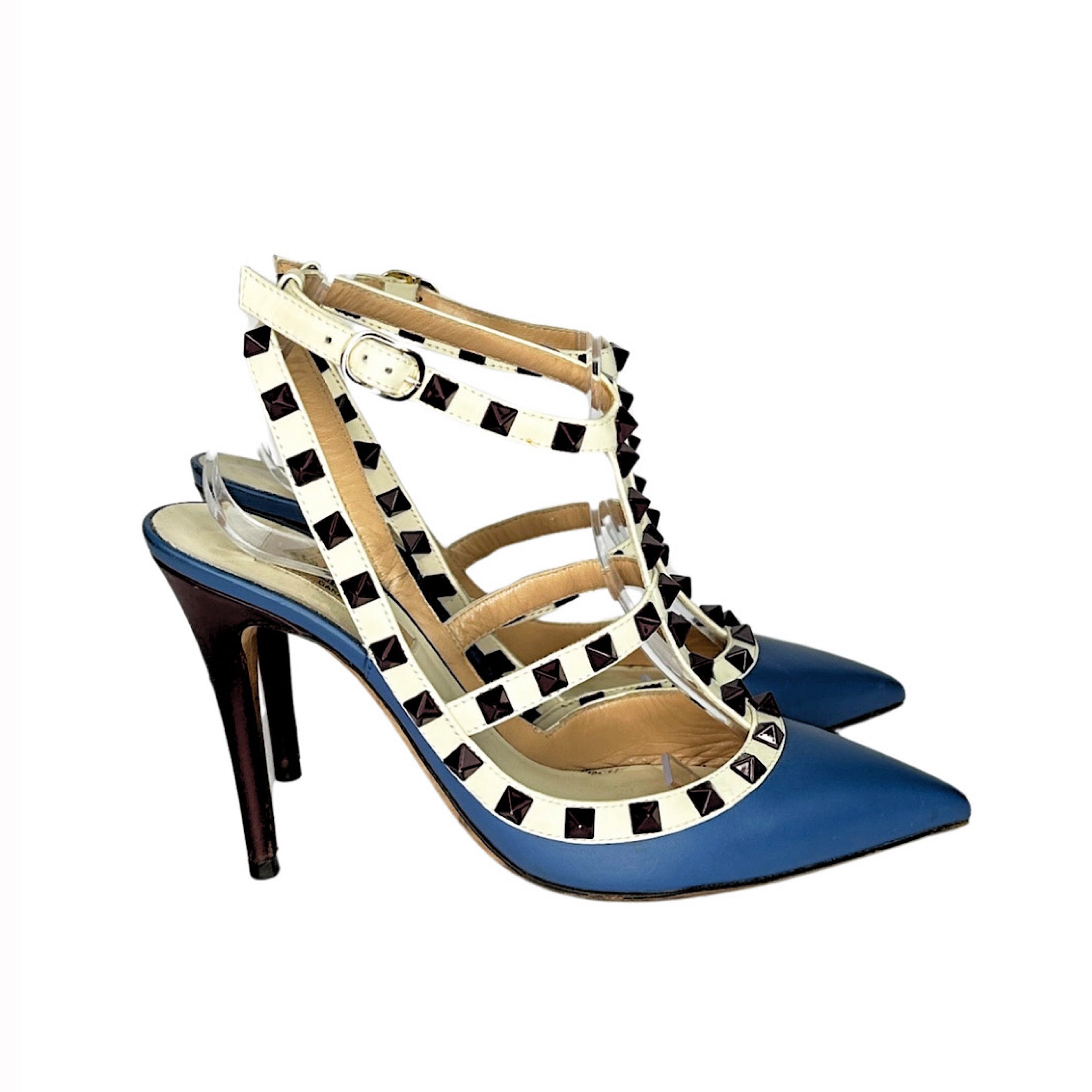 Valentino Rockstud Pumps