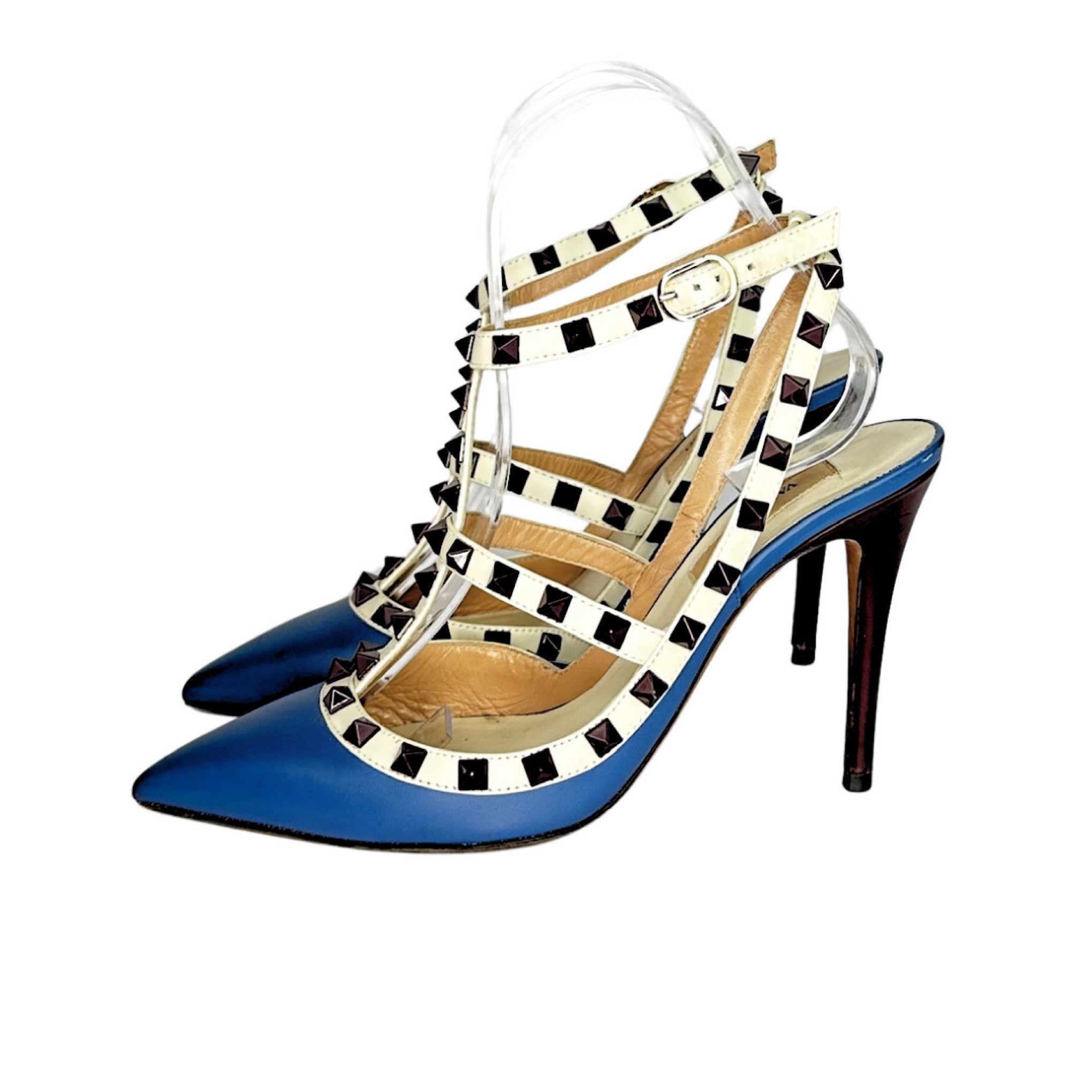 Valentino Rockstud Pumps